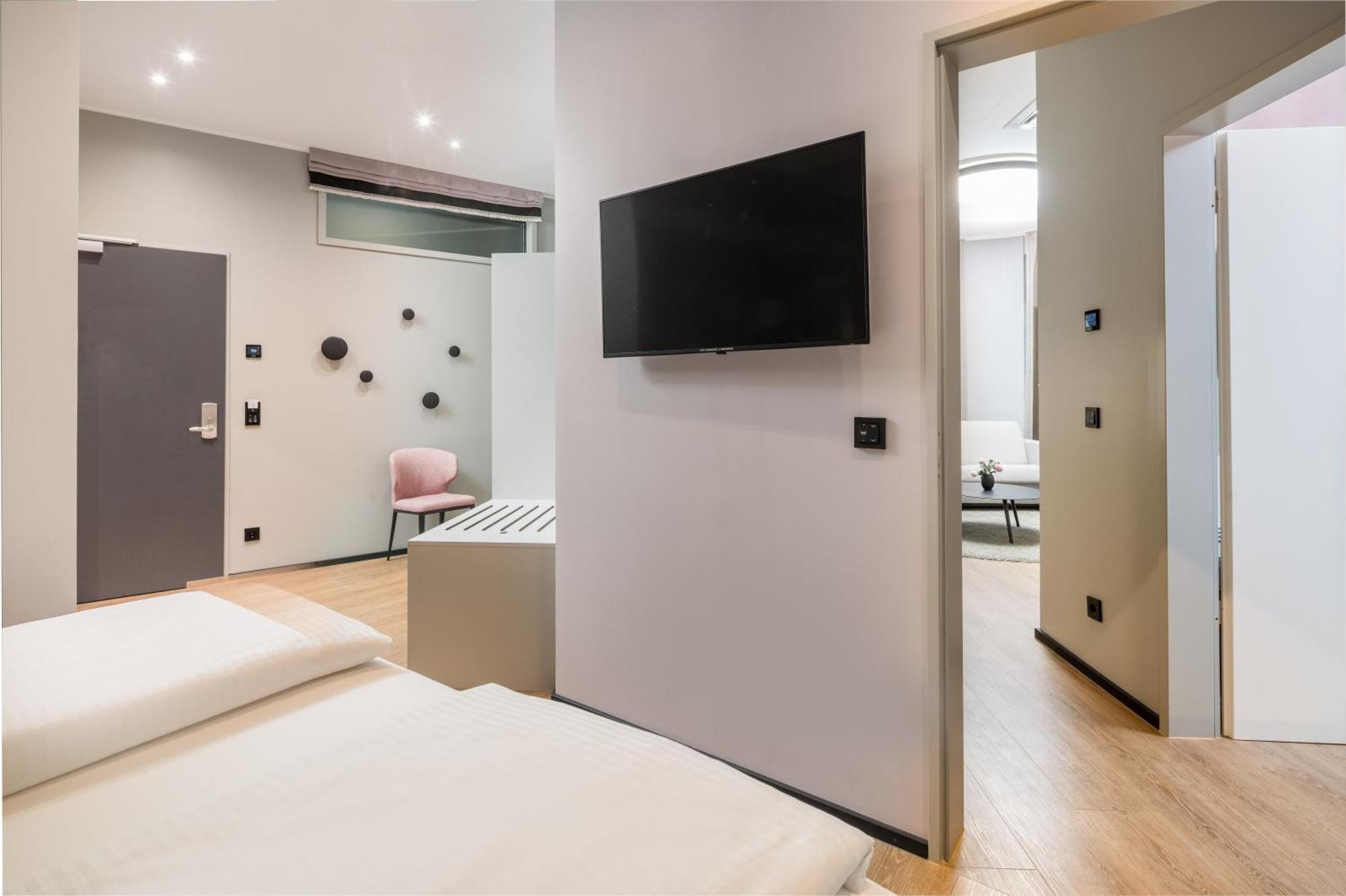 Koos Hotel&apartments - Aparthotel 4*